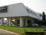 Radisson Jass Hotel, Khajuraho в Кхаджурахо Индия  ✅. Забронировать номер онлайн по выгодной цене в Radisson Jass Hotel, Khajuraho. Трансфер из аэропорта.