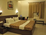 Hotel Crystal Retreat в Агра Индия  ✅. Забронировать номер онлайн по выгодной цене в Hotel Crystal Retreat. Трансфер из аэропорта.