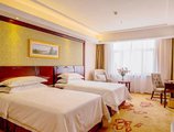 Vienna 3 Best Hotel Zhuhai Gongbei Middle Yuehai Road в Чжухай Китай ✅. Забронировать номер онлайн по выгодной цене в Vienna 3 Best Hotel Zhuhai Gongbei Middle Yuehai Road. Трансфер из аэропорта.