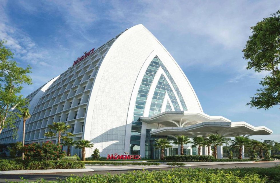 Movenpick Hotel & Convention Centre KLIA в Куала-Лумпур Малайзия ✅. Забронировать номер онлайн по выгодной цене в Movenpick Hotel & Convention Centre KLIA. Трансфер из аэропорта.