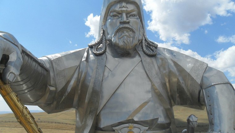 Статуя Чингизхана в Монголии 
