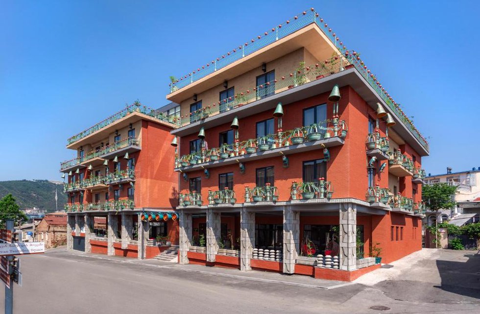 Brim Hotel в Тбилиси Грузия ✅. Забронировать номер онлайн по выгодной цене в Brim Hotel. Трансфер из аэропорта.