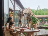 Huzhou Giraffe Manor