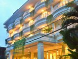 Amalfi Hotel Seminyak в Семиньяк Индонезия ✅. Забронировать номер онлайн по выгодной цене в Amalfi Hotel Seminyak. Трансфер из аэропорта.