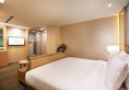 Cosmo Hotel Kuala Lumpur в Куала-Лумпур Малайзия ✅. Забронировать номер онлайн по выгодной цене в Cosmo Hotel Kuala Lumpur. Трансфер из аэропорта.