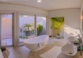 Kanuhura Maldives в Атолл Лавияни Мальдивы ✅. Забронировать номер онлайн по выгодной цене в Kanuhura Maldives. Трансфер из аэропорта.