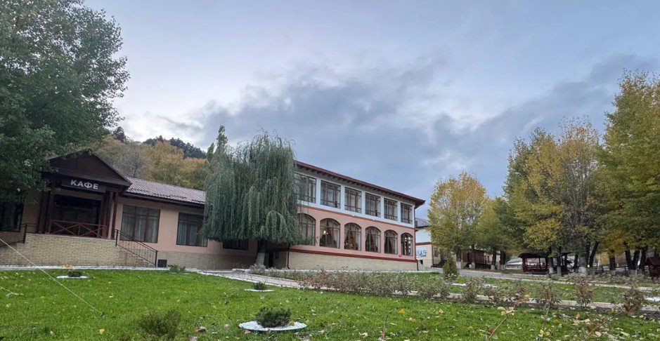 "Орлиное гнездо" в Гуниб Россия ✅. Забронировать номер онлайн по выгодной цене в "Орлиное гнездо". Трансфер из аэропорта.