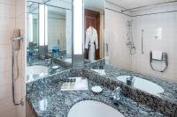 Sheraton Jumeirah Beach Resort в Дубай ОАЭ ✅. Забронировать номер онлайн по выгодной цене в Sheraton Jumeirah Beach Resort. Трансфер из аэропорта.