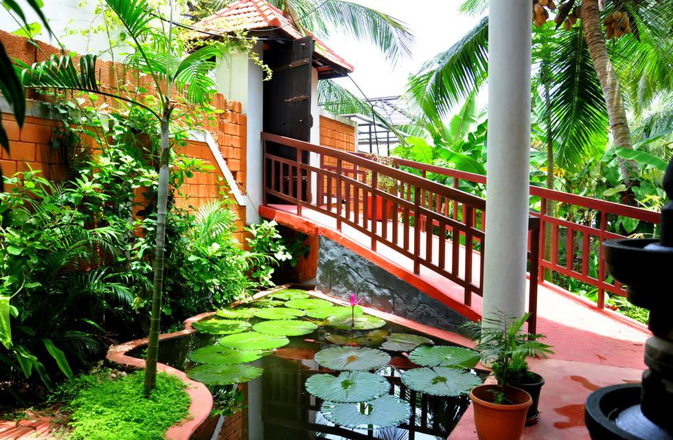 Chakra Ayurveda Beach Resort в Керала Индия  ✅. Забронировать номер онлайн по выгодной цене в Chakra Ayurveda Beach Resort. Трансфер из аэропорта.