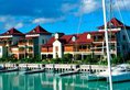 Eden Island Luxury Accommodation в Маэ Сейшелы ✅. Забронировать номер онлайн по выгодной цене в Eden Island Luxury Accommodation. Трансфер из аэропорта.