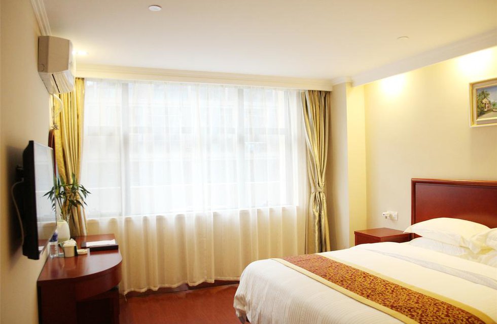 GreenTree Inn GuangXi GuiLin South ZhongShan Road NanXiShan Park Express Hotel в Гуйлинь Китай ✅. Забронировать номер онлайн по выгодной цене в GreenTree Inn GuangXi GuiLin South ZhongShan Road NanXiShan Park Express Hotel. Трансфер из аэропорта.