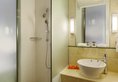 Holiday Inn Express Hong Kong Soho в Гонконг Гонконг ✅. Забронировать номер онлайн по выгодной цене в Holiday Inn Express Hong Kong Soho. Трансфер из аэропорта.