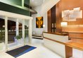 Holiday Inn Express Hong Kong Soho в Гонконг Гонконг ✅. Забронировать номер онлайн по выгодной цене в Holiday Inn Express Hong Kong Soho. Трансфер из аэропорта.