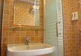 New Yiu Fai Guest House в Гонконг Гонконг ✅. Забронировать номер онлайн по выгодной цене в New Yiu Fai Guest House. Трансфер из аэропорта.