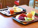Ibis Luoyang Hi Tech Dev Zone в Лоян Китай ✅. Забронировать номер онлайн по выгодной цене в Ibis Luoyang Hi Tech Dev Zone. Трансфер из аэропорта.