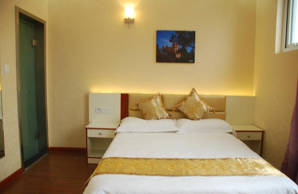 Qingdao Holiday 168 Hotel Shangqing Road в Циндао Китай ✅. Забронировать номер онлайн по выгодной цене в Qingdao Holiday 168 Hotel Shangqing Road. Трансфер из аэропорта.