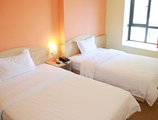 7Days Inn Guilin Yushan Park в Гуйлинь Китай ✅. Забронировать номер онлайн по выгодной цене в 7Days Inn Guilin Yushan Park. Трансфер из аэропорта.