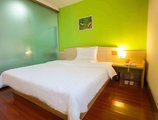 7Days Inn Guilin Yushan Park в Гуйлинь Китай ✅. Забронировать номер онлайн по выгодной цене в 7Days Inn Guilin Yushan Park. Трансфер из аэропорта.