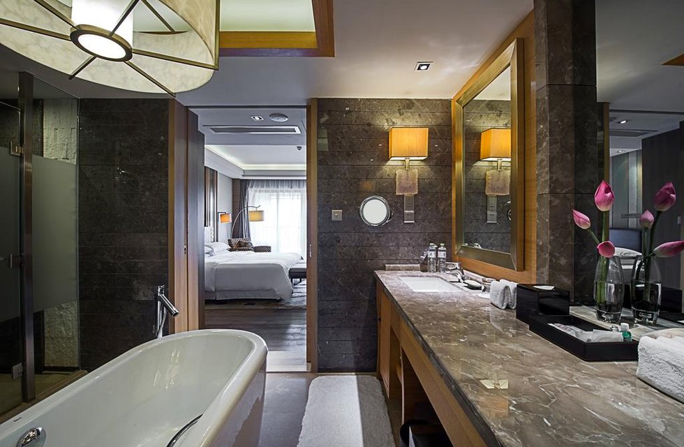 Sheraton Grand Hangzhou Wetland Park Resort в Ханчжоу Китай ✅. Забронировать номер онлайн по выгодной цене в Sheraton Grand Hangzhou Wetland Park Resort. Трансфер из аэропорта.