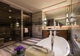 Hilton Urumqi в Урумчи Китай ✅. Забронировать номер онлайн по выгодной цене в Hilton Urumqi. Трансфер из аэропорта.