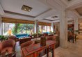 Hotel Himalaya в Катманду Непал ✅. Забронировать номер онлайн по выгодной цене в Hotel Himalaya. Трансфер из аэропорта.