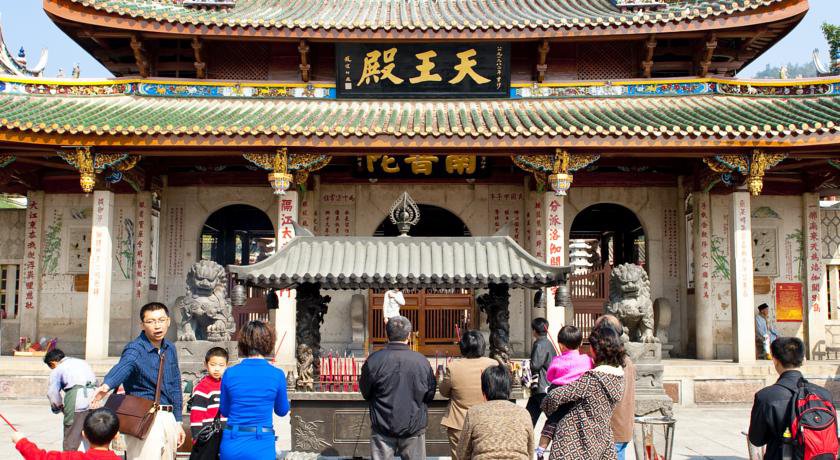 7Days Inn Xiamen University Nanputuo в Сямынь Китай ✅. Забронировать номер онлайн по выгодной цене в 7Days Inn Xiamen University Nanputuo. Трансфер из аэропорта.