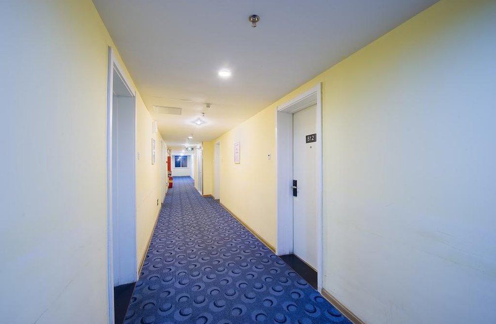 7Days Inn Xiamen Airport Xianglu в Сямынь Китай ✅. Забронировать номер онлайн по выгодной цене в 7Days Inn Xiamen Airport Xianglu. Трансфер из аэропорта.