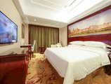 Vienna Hotel Guangzhou Panyu Changlong Park в Гуанчжоу Китай ✅. Забронировать номер онлайн по выгодной цене в Vienna Hotel Guangzhou Panyu Changlong Park. Трансфер из аэропорта.