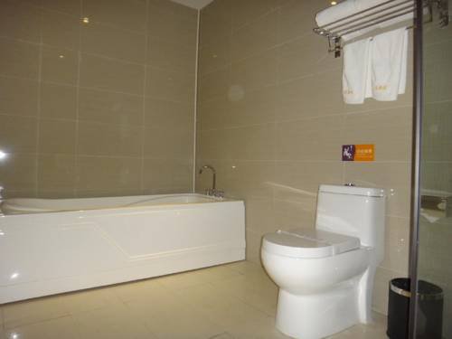 Guangzhou Jun Rong Hotel в Гуанчжоу Китай ✅. Забронировать номер онлайн по выгодной цене в Guangzhou Jun Rong Hotel. Трансфер из аэропорта.