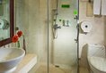 Vienna Hotel Guangzhou Nanhu Park в Гуанчжоу Китай ✅. Забронировать номер онлайн по выгодной цене в Vienna Hotel Guangzhou Nanhu Park. Трансфер из аэропорта.