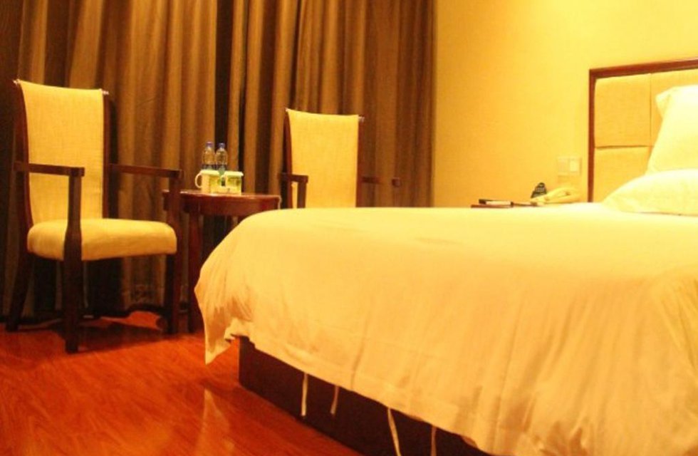 GreenTree Inn Guangzhou Panyu Chimelong Paradise Business Hotel в Гуанчжоу Китай ✅. Забронировать номер онлайн по выгодной цене в GreenTree Inn Guangzhou Panyu Chimelong Paradise Business Hotel. Трансфер из аэропорта.
