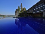 Baiyun Lakeside Hotel в Гуанчжоу Китай ✅. Забронировать номер онлайн по выгодной цене в Baiyun Lakeside Hotel. Трансфер из аэропорта.