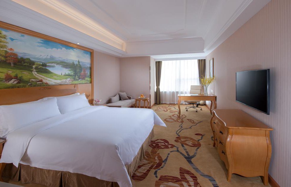 Vienna International Hotel Huangpu Development Zone в Гуанчжоу Китай ✅. Забронировать номер онлайн по выгодной цене в Vienna International Hotel Huangpu Development Zone. Трансфер из аэропорта.