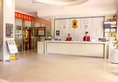 Super 8 Hotel Guangzhou Baiyun Airport Subway Station Inn в Гуанчжоу Китай ✅. Забронировать номер онлайн по выгодной цене в Super 8 Hotel Guangzhou Baiyun Airport Subway Station Inn. Трансфер из аэропорта.