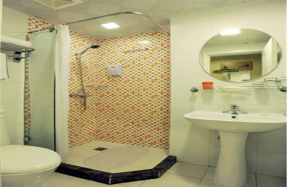 Home Inn Guangzhou Middle Jiefang Road Gongyuanqian Metro Station в Гуанчжоу Китай ✅. Забронировать номер онлайн по выгодной цене в Home Inn Guangzhou Middle Jiefang Road Gongyuanqian Metro Station. Трансфер из аэропорта.