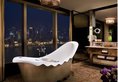 The Ritz-Carlton Shanghai, Pudong в Шанхай Китай ✅. Забронировать номер онлайн по выгодной цене в The Ritz-Carlton Shanghai, Pudong. Трансфер из аэропорта.