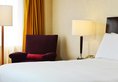 Renaissance Shanghai Yangtze Hotel в Шанхай Китай ✅. Забронировать номер онлайн по выгодной цене в Renaissance Shanghai Yangtze Hotel. Трансфер из аэропорта.
