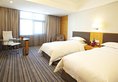 Ramada Plaza Shanghai Pudong Airport в Шанхай Китай ✅. Забронировать номер онлайн по выгодной цене в Ramada Plaza Shanghai Pudong Airport. Трансфер из аэропорта.