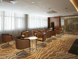 Ramada Plaza Shanghai Pudong Airport в Шанхай Китай ✅. Забронировать номер онлайн по выгодной цене в Ramada Plaza Shanghai Pudong Airport. Трансфер из аэропорта.