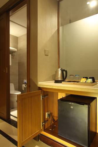 Ramada Shanghai East в Шанхай Китай ✅. Забронировать номер онлайн по выгодной цене в Ramada Shanghai East. Трансфер из аэропорта.