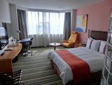 Holiday Inn Express Shanghai Jinqiao Central в Шанхай Китай ✅. Забронировать номер онлайн по выгодной цене в Holiday Inn Express Shanghai Jinqiao Central. Трансфер из аэропорта.