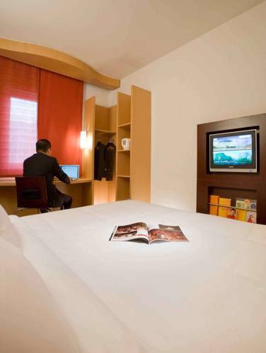 Hotel Ibis Shanghai Lianyang в Шанхай Китай ✅. Забронировать номер онлайн по выгодной цене в Hotel Ibis Shanghai Lianyang. Трансфер из аэропорта.