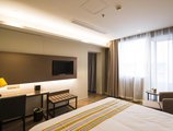 Home Inn Plus Shanghai Xujiahui в Шанхай Китай ✅. Забронировать номер онлайн по выгодной цене в Home Inn Plus Shanghai Xujiahui. Трансфер из аэропорта.