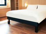 Ibis Shanghai Xujiahui в Шанхай Китай ✅. Забронировать номер онлайн по выгодной цене в Ibis Shanghai Xujiahui. Трансфер из аэропорта.