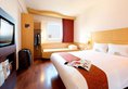 Ibis Shanghai Xujiahui в Шанхай Китай ✅. Забронировать номер онлайн по выгодной цене в Ibis Shanghai Xujiahui. Трансфер из аэропорта.