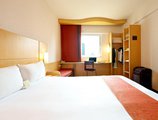 Ibis Shanghai Xujiahui в Шанхай Китай ✅. Забронировать номер онлайн по выгодной цене в Ibis Shanghai Xujiahui. Трансфер из аэропорта.