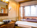 Yangshuo Rosewood Boutique Hotel в Яншо Китай ✅. Забронировать номер онлайн по выгодной цене в Yangshuo Rosewood Boutique Hotel. Трансфер из аэропорта.