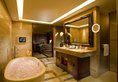 Hilton Beijing Wangfujing в Пекин Китай ✅. Забронировать номер онлайн по выгодной цене в Hilton Beijing Wangfujing. Трансфер из аэропорта.