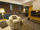 Holiday Inn Express Beijing Minzuyuan в Пекин Китай ✅. Забронировать номер онлайн по выгодной цене в Holiday Inn Express Beijing Minzuyuan. Трансфер из аэропорта.