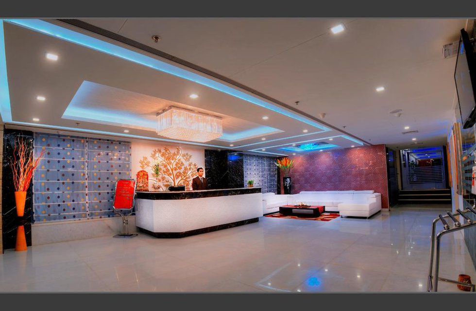 Hotel Atulyaa Taj в Агра Индия  ✅. Забронировать номер онлайн по выгодной цене в Hotel Atulyaa Taj. Трансфер из аэропорта.